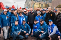 Губернатор Югры посетил праздничные мероприятия в Ханты-Мансийске Губернатор Югры посетил праздничные мероприятия в Ханты-Мансийске