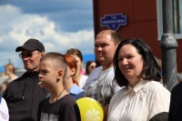Парад многодетных семей в День семьи, любви и верности состоялся в Белоярском Парад многодетных семей в День семьи, любви и верности состоялся в Белоярском