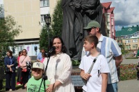 Парад многодетных семей в День семьи, любви и верности состоялся в Белоярском Парад многодетных семей в День семьи, любви и верности состоялся в Белоярском